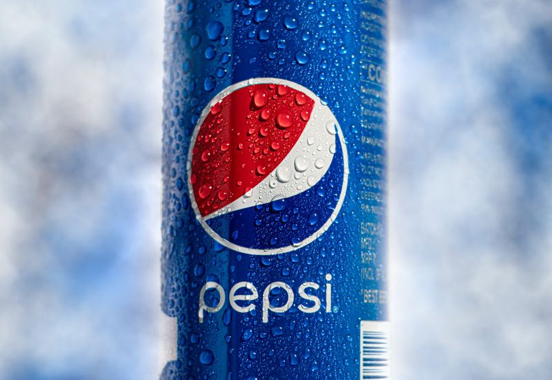 cold can of pepsi