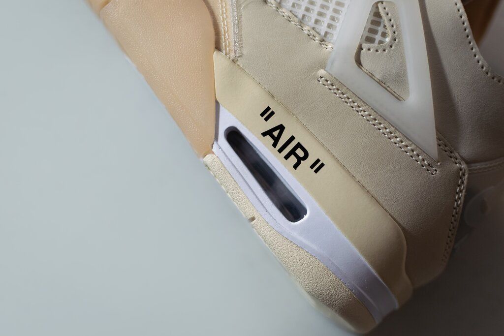 Nike x Off-White Air Jordan 4